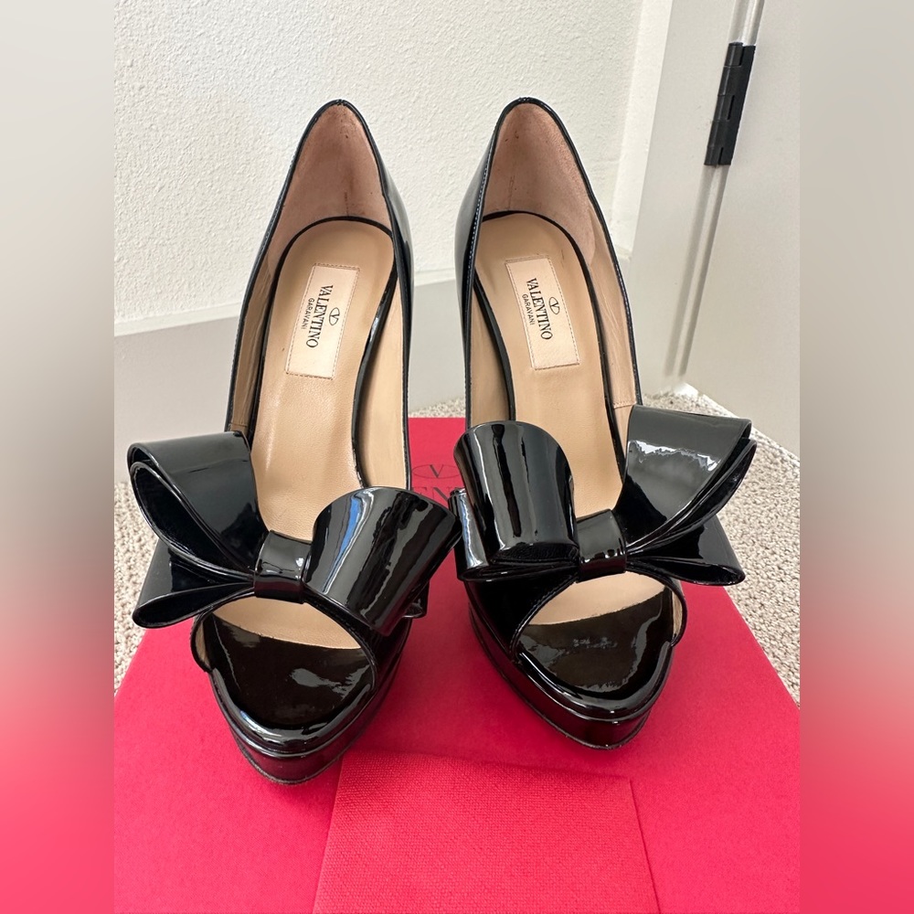 New Valentino open toe heels